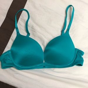 Victoria’s Secret teal push up bra